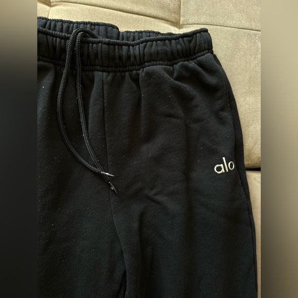 ALO Yoga Black Accolade Sweatpants - Size Small - Picture 2 of 11